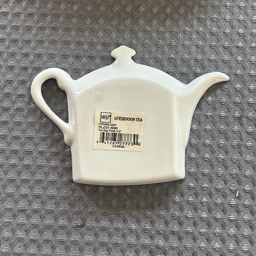 3 each White Ceramic Teapot Shaped Dish - Picture 5 of 5
